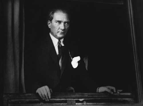 MUSTAFA KEMAL ATAT�RK
