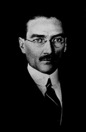 MUSTAFA KEMAL ATAT�RK