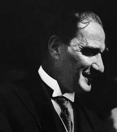 MUSTAFA KEMAL ATAT�RK